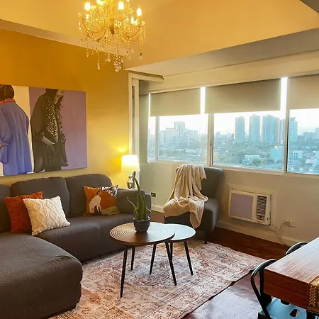 Greenhills 1Br Lower Penthouse W Panoramic View